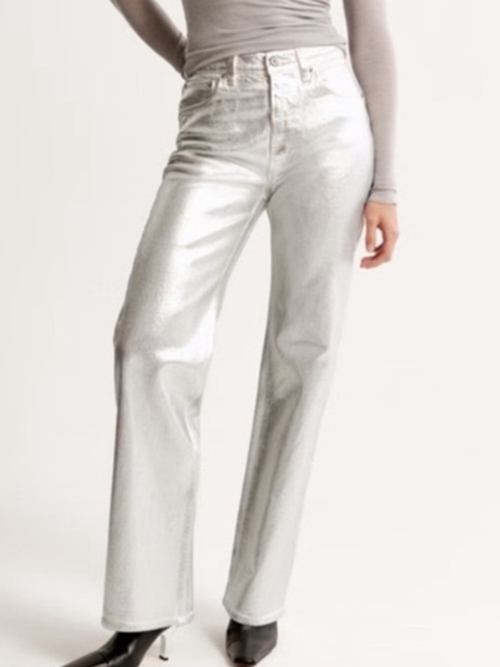 Abercrombie & Fitch 25 0R Jeans Curve Love High Rise ‘90s Relaxed Silver NWT